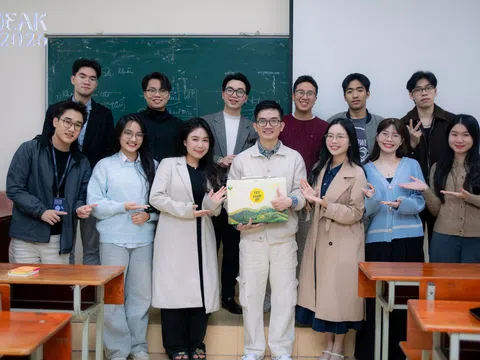 Training xử lý tình huống: Hành trang giúp Top 10 làm chủ mọi sân khấu